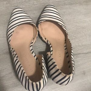 kelly and katie block heel black and white IS size 7.5 M